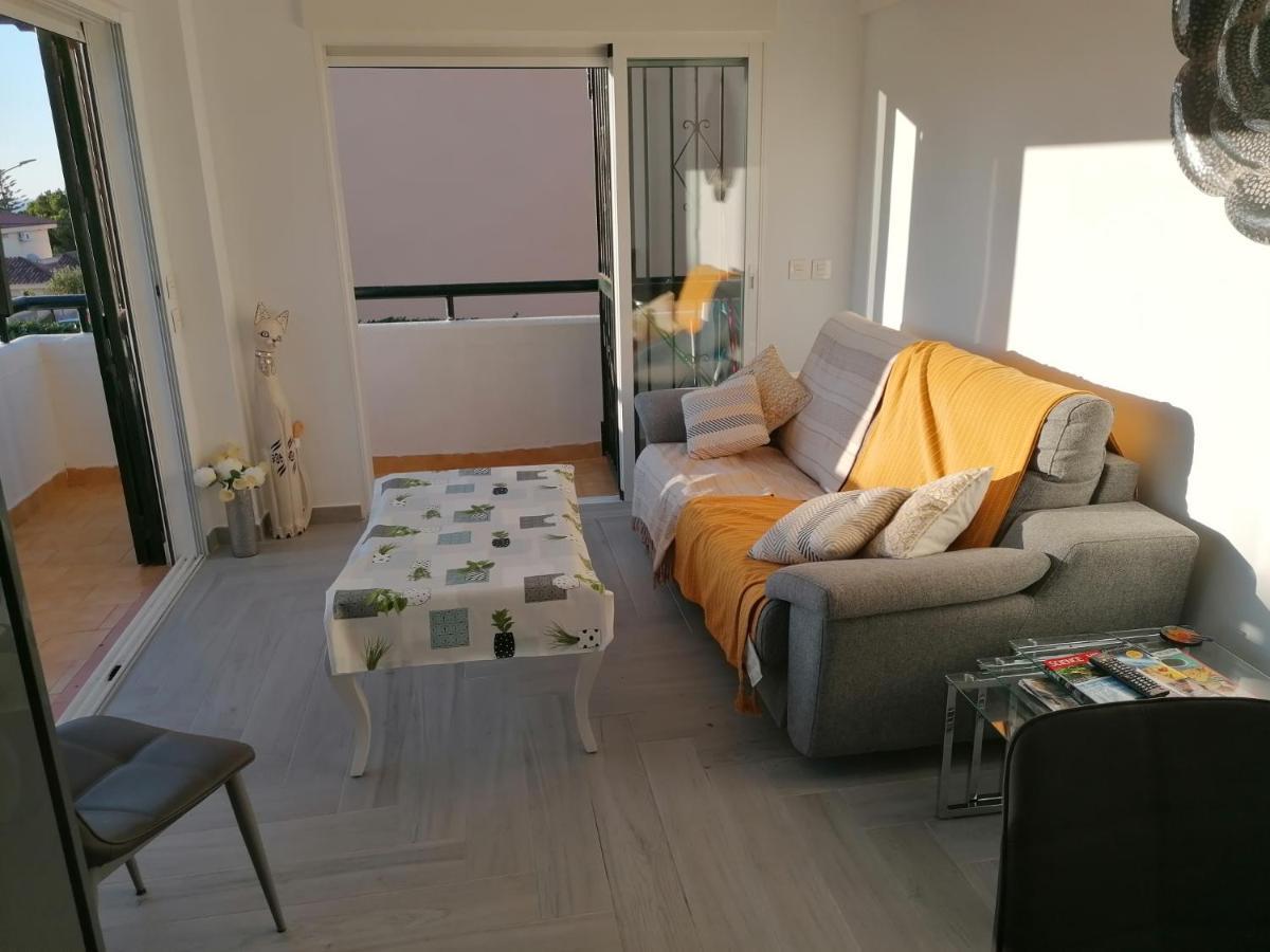 Appartement Moderne Pour 6 Adultes Benalmádena Exteriör bild
