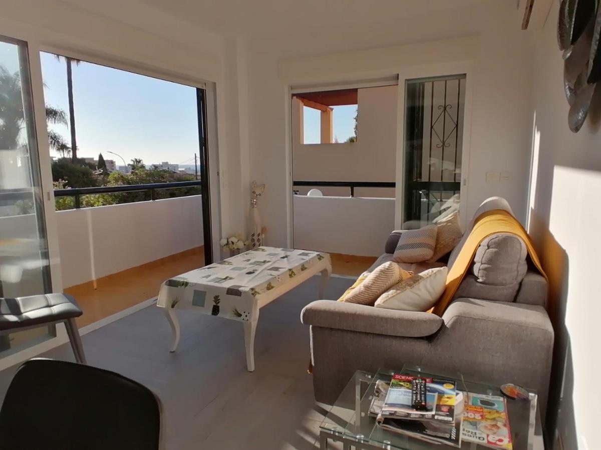 Appartement Moderne Pour 6 Adultes Benalmádena Exteriör bild
